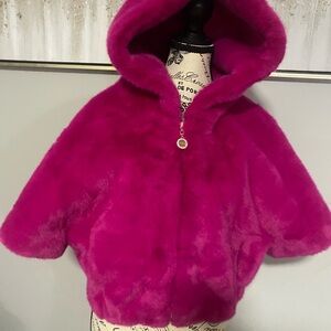 Women's Fuchsia Faux Fur Hooded Cape